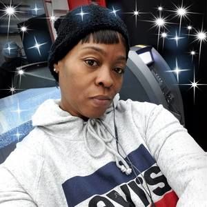 Meet your Posher, Keisha